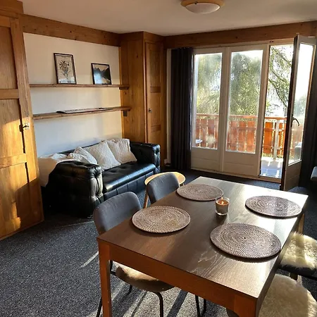 Apartment Avouitzons Medran - Ski-in Ski-out 30 Meters From Medran Lift And 40 Meters From W